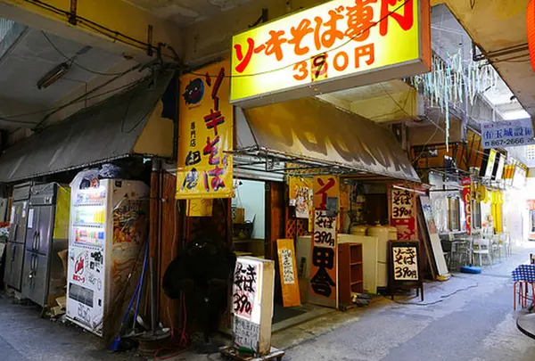 ソーキそば専門店 田舎 公設市場北店