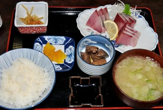 氷見魚市場食堂 海寶（かいほう）