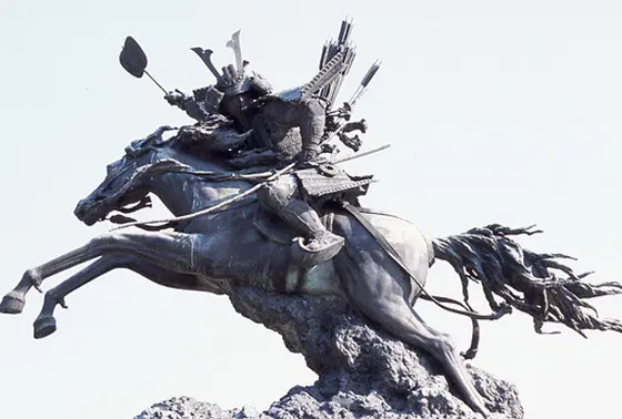菊池武光公騎馬像
