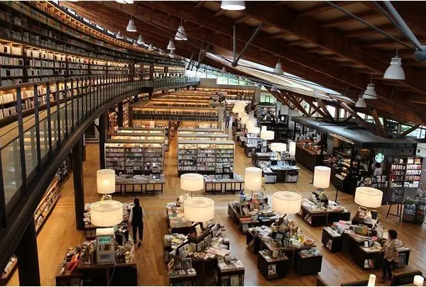 武雄市図書館