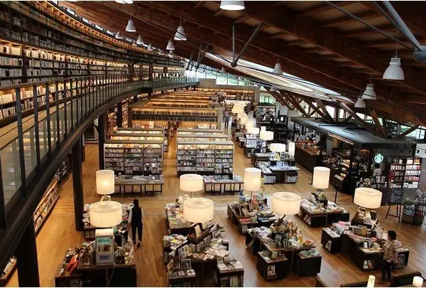 武雄市図書館
