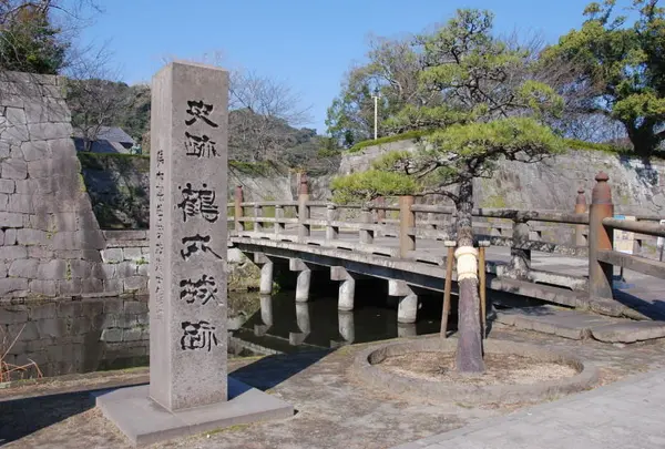 鶴丸城跡