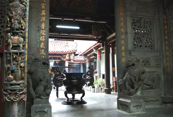 淡水龍山寺