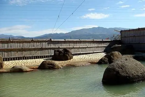 百目鬼温泉