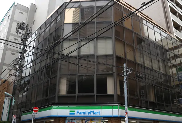 ファミリーマート