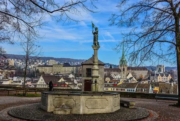 Lindenhof (リンデンホフの丘)