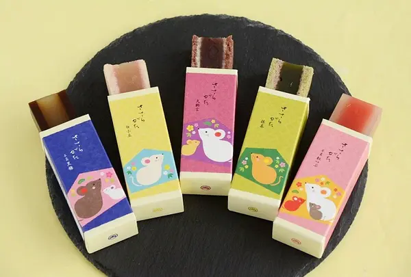 両口屋是清