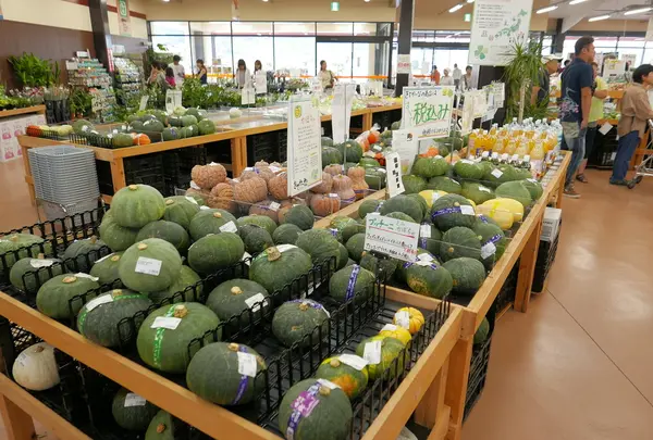 新鮮な農産物がズラリ