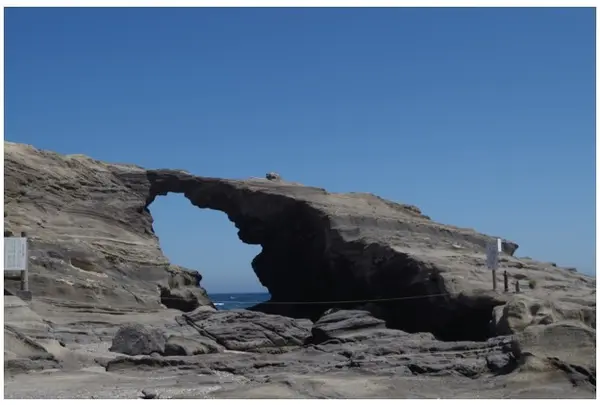 城ケ島　馬背洞門