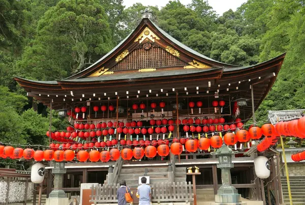 日牟禮八幡宮