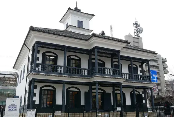 甲府市藤村記念館（旧睦沢学校校舎）
