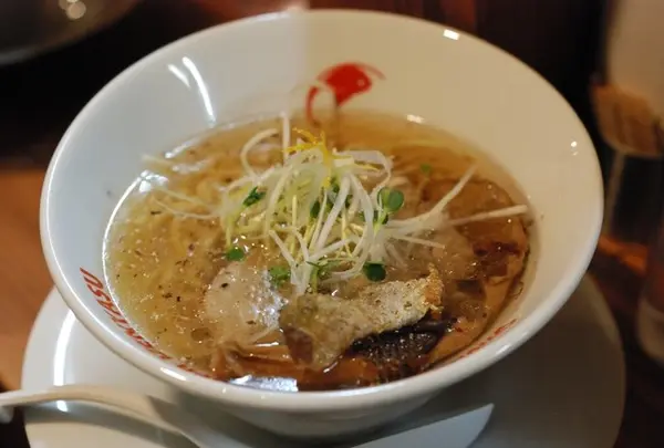 潮ラーメンでんやす