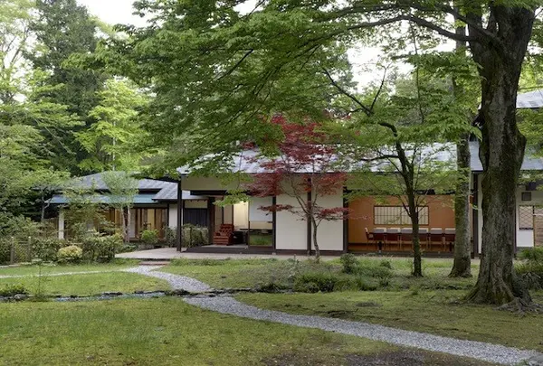 東山旧岸邸