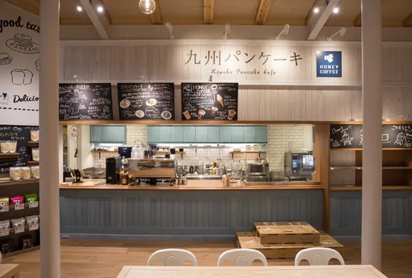九州パンケーキカフェ武雄市こども図書館店