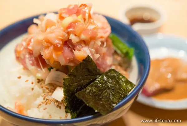 日本橋海鮮丼つじ半
