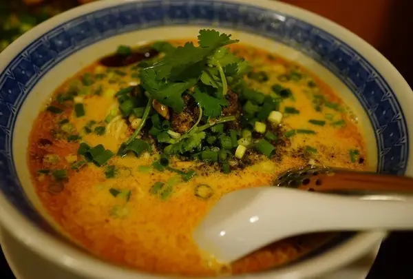 餃子荘紅蜥蜴