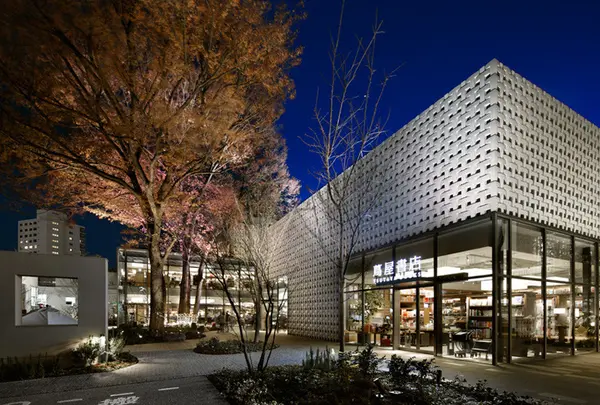 代官山 蔦屋書店(TSUTAYA)