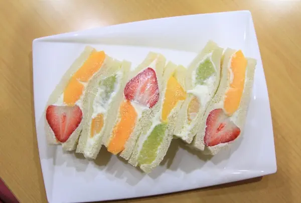 フルーツパーラー ヤオイソ