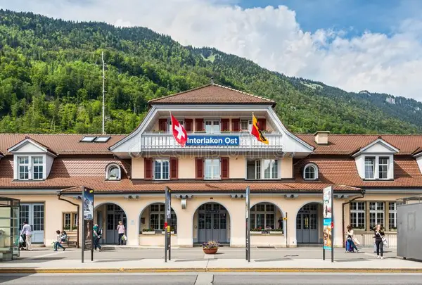 インターラーケンオスト (Interlaken Ost)