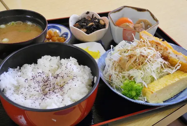 これで550円の定食