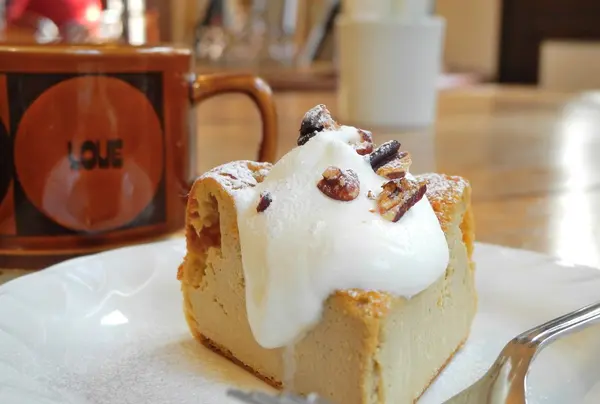 美味しいケーキセットをどうぞ