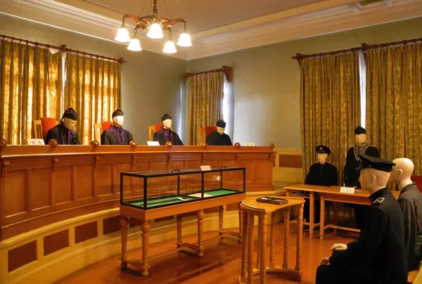 リアルな裁判展示