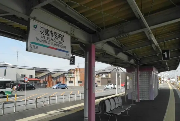 真新しいホームですね