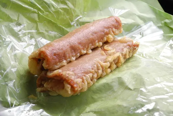 忠節橋北に名物おだまきがある