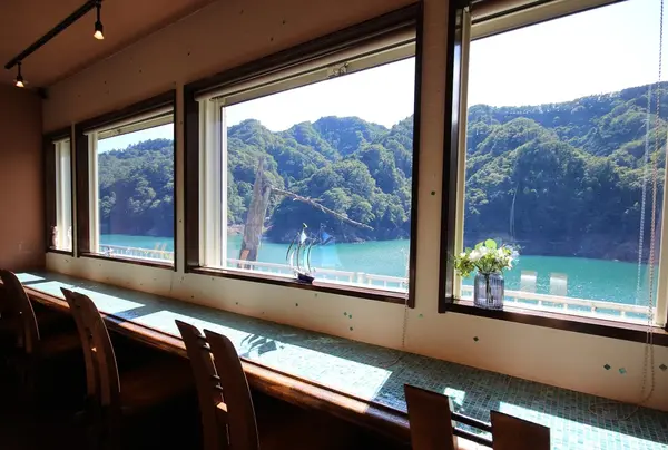 店内からの景色