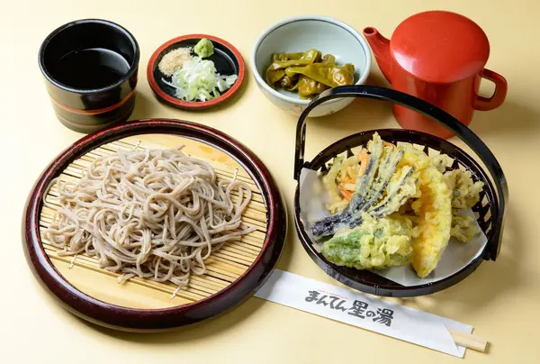 野菜天ざるそば　840円