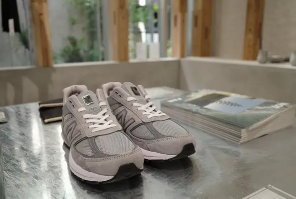 New Balance の限定モデル