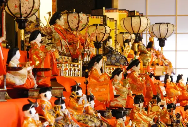 たまたま雛人形の時期でした