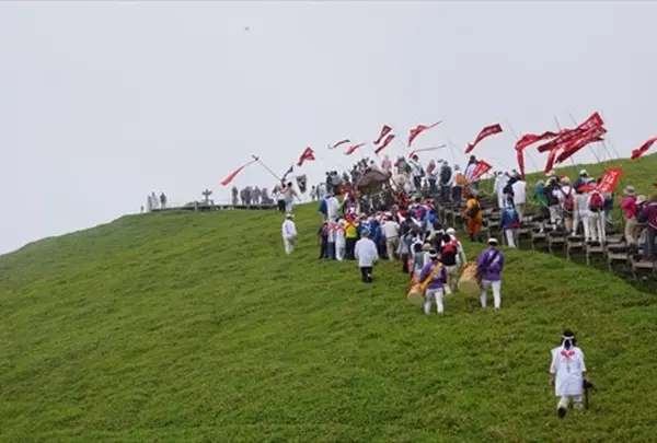 剣山山頂　標高１９５５ｍ