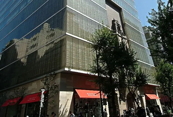 バーニーズ ニューヨーク銀座店