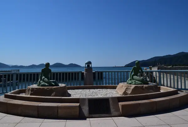 マーメイドテラス（人魚の像）