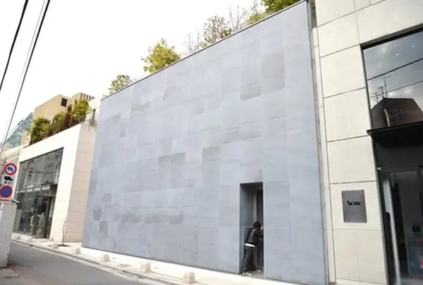 トムブラウンニューヨーク青山
