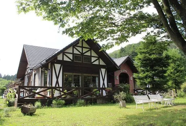 （有）花農場あわの