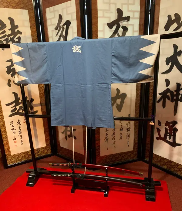 新撰組の羽織と土方さんと沖田さんの刀