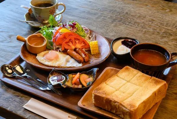朝ごはん午後ごはんYAMAIRO（岳彩）
