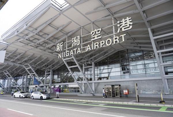 新潟空港