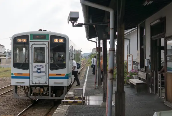原谷駅