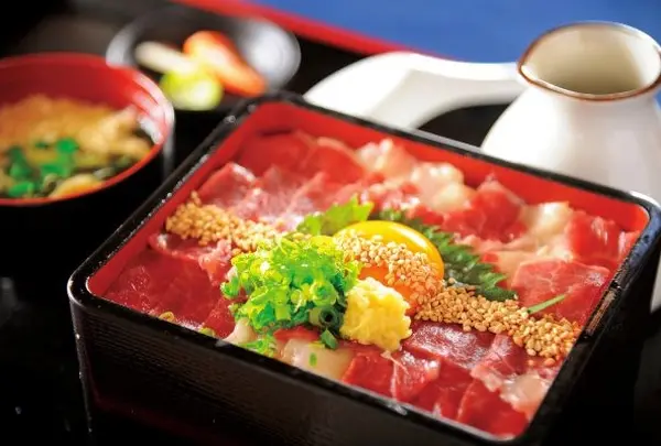 郷土料理 彩座