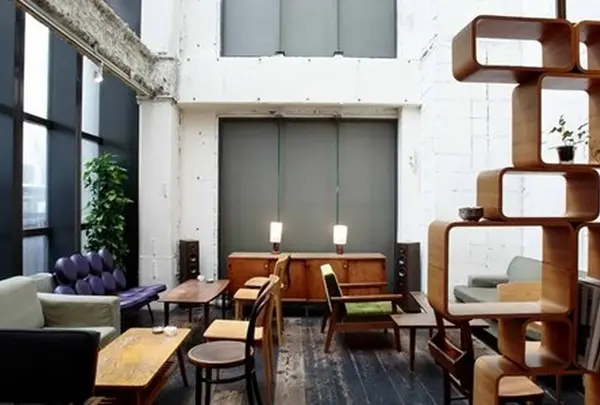 44（キャラントキャトル）