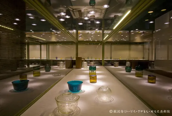 道後ぎやまんガラス美術館