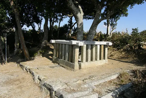 九鬼嘉隆の首塚