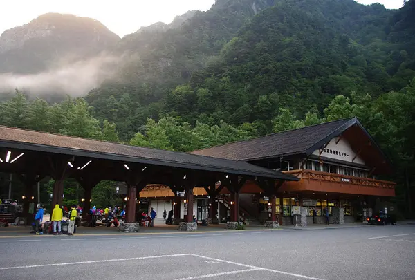 上高地バスターミナル