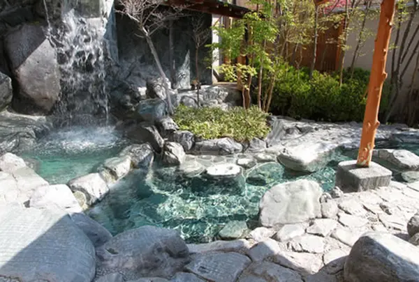 ゆとろ嵯峨沢の湯