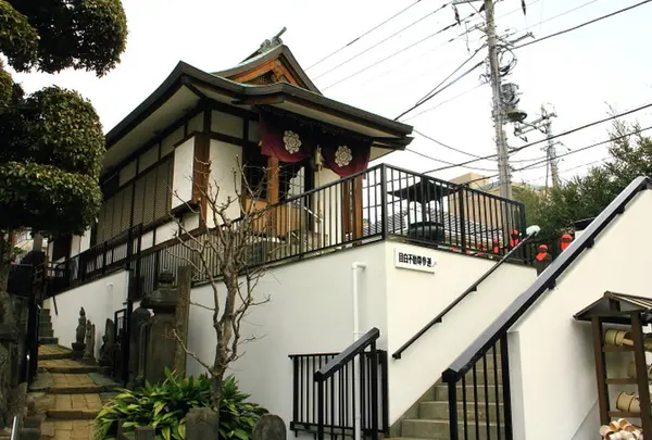 不動堂(旧:東豊山浄滝院新長谷寺)