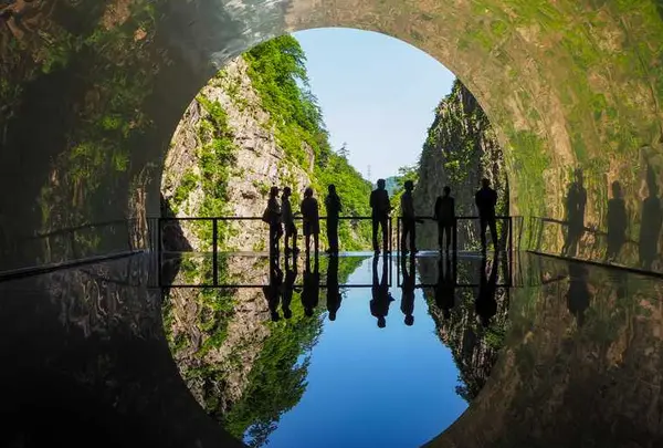 清津峡渓谷トンネル