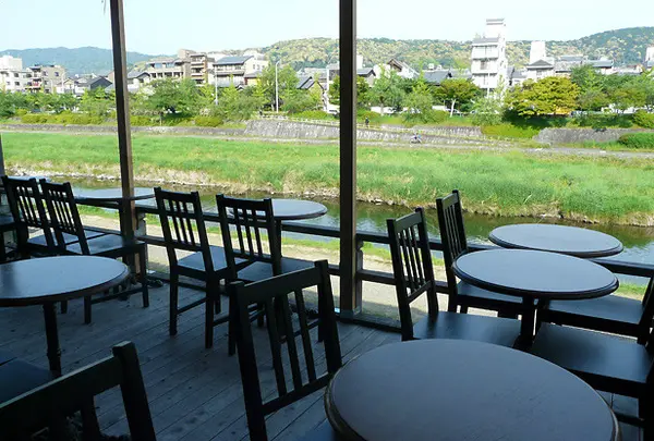 カワカフェ